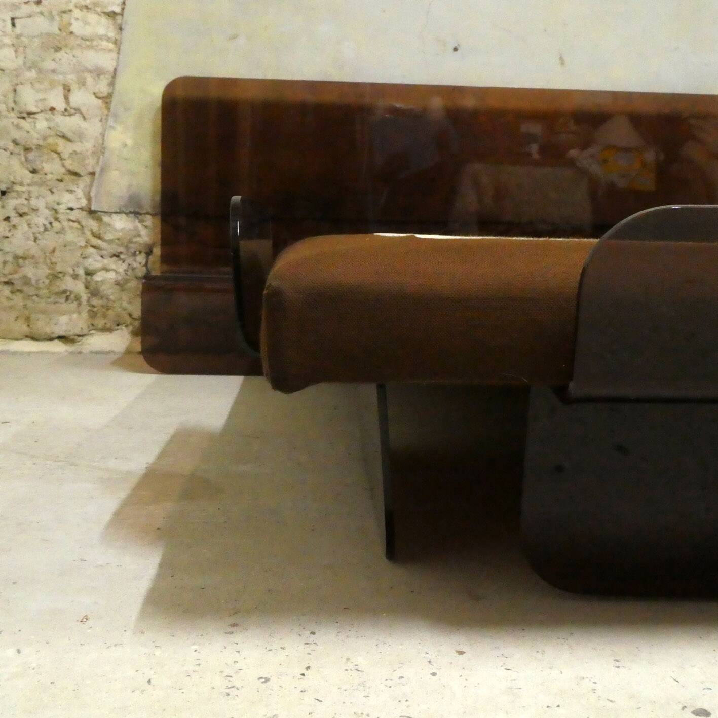 Plexiglass bed by Bernard Govin for Dunlopillo, 1970