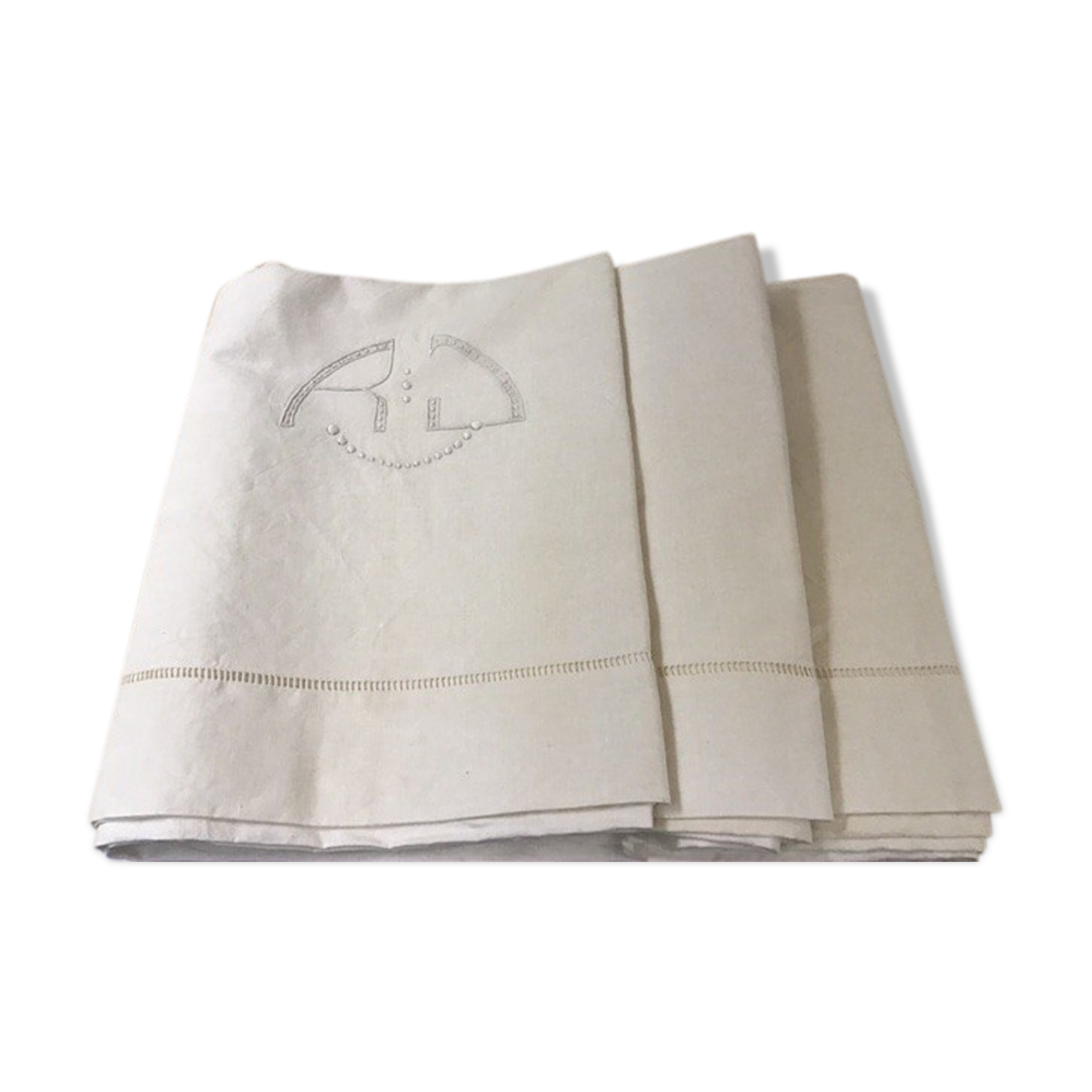 Drap 2 people marked RD