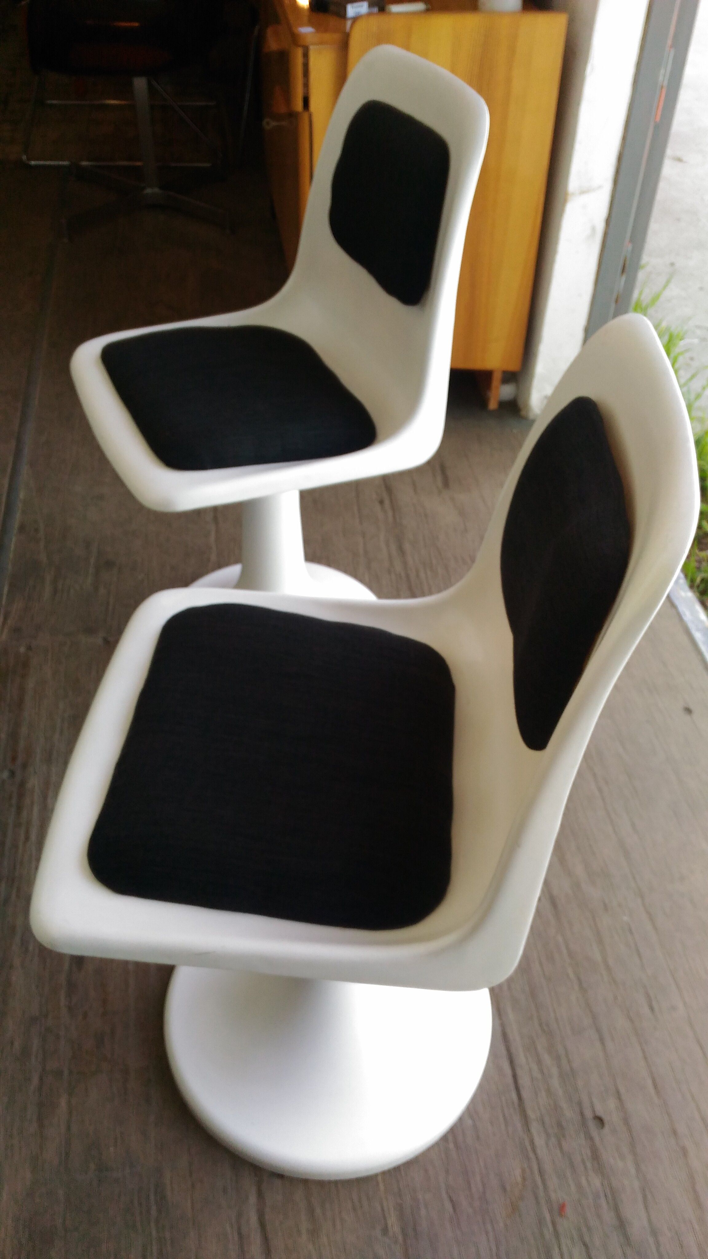 Pair of tulip foot chairs circa 1970