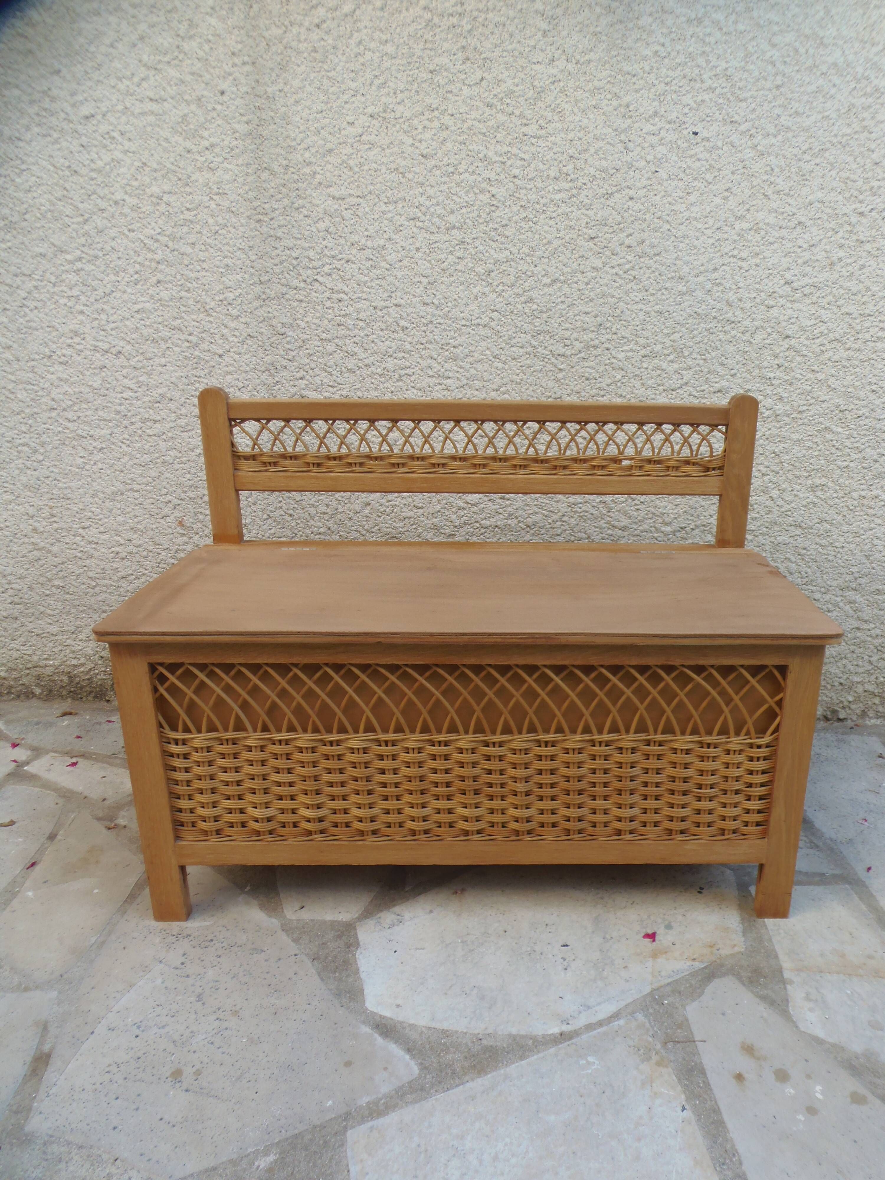 Coffre à jouets vintage en bois & rotin – une belle pièce pleine de charme