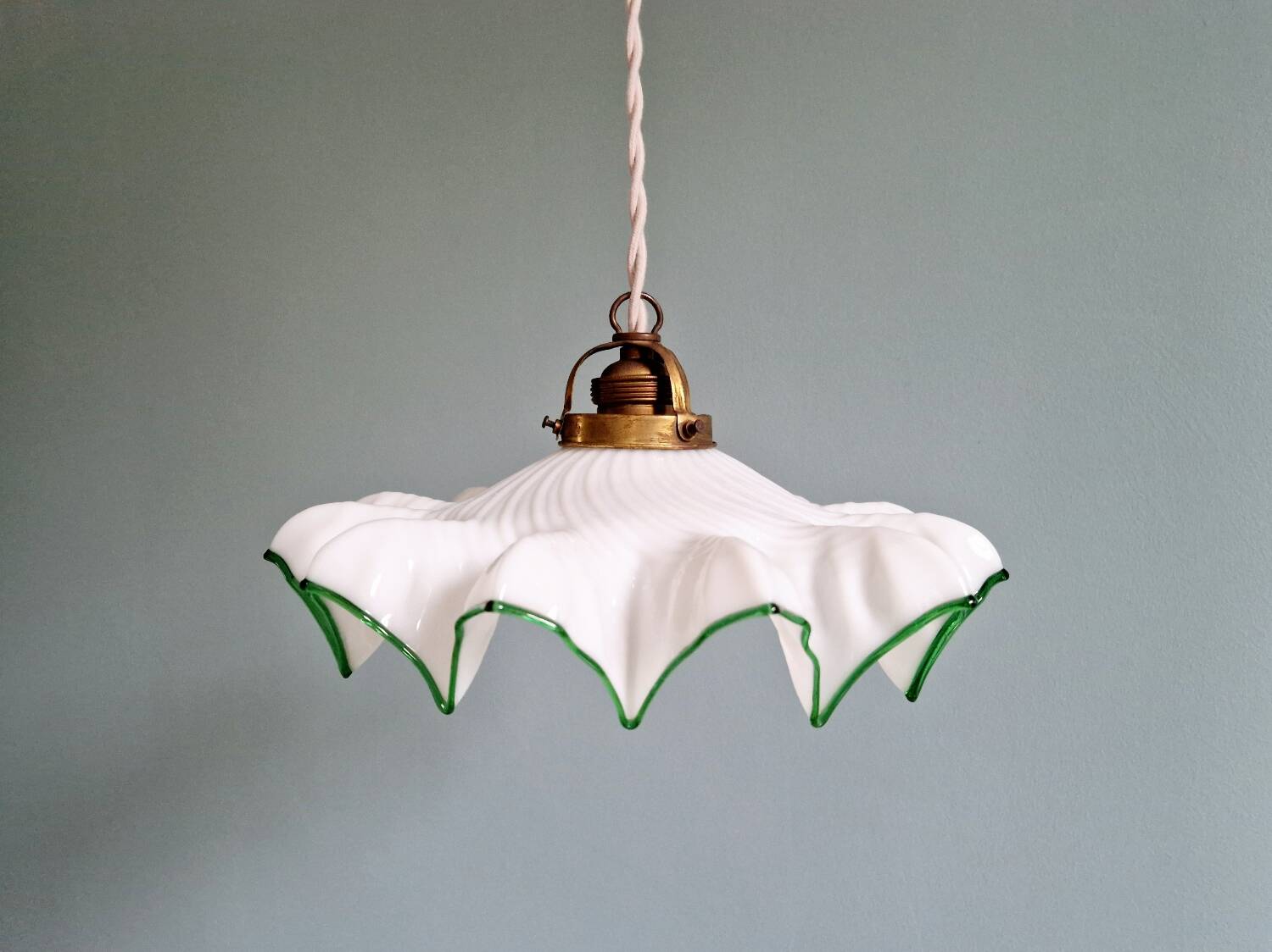 Art Deco pendant light in scalloped white opaline, 1920-30