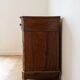 Antique commode in veneered wood with burl.