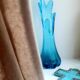 Vase corolle en verre bleu