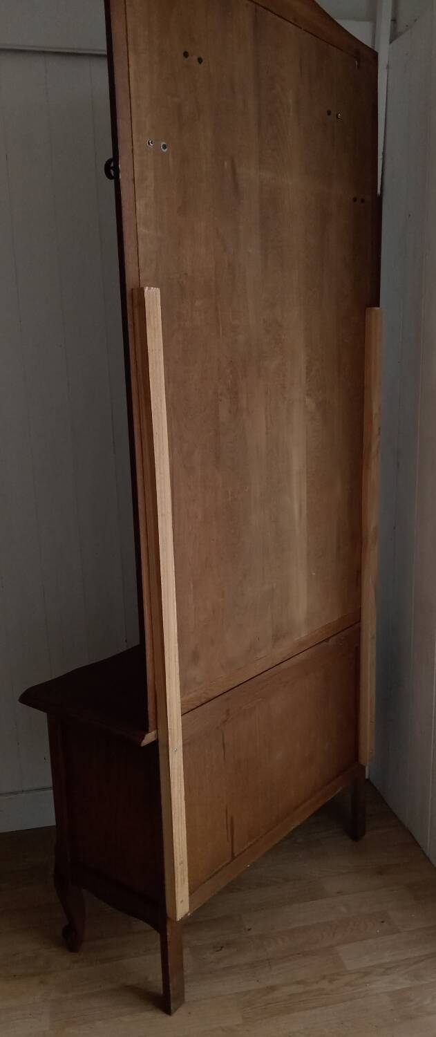 Entrance furniture