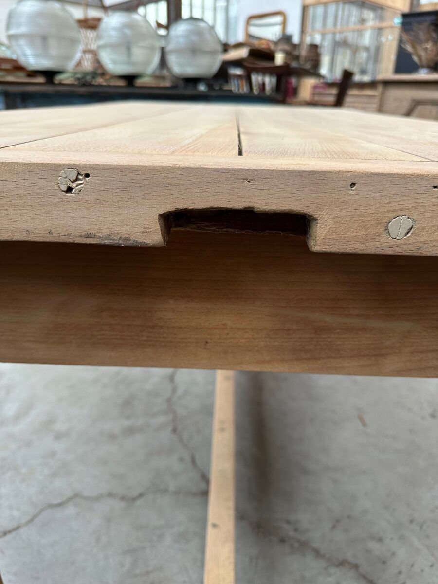 Butcher's table in solid beech wood