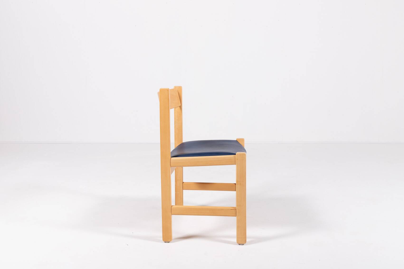 Danish design chair by Hans Wegner for Getama