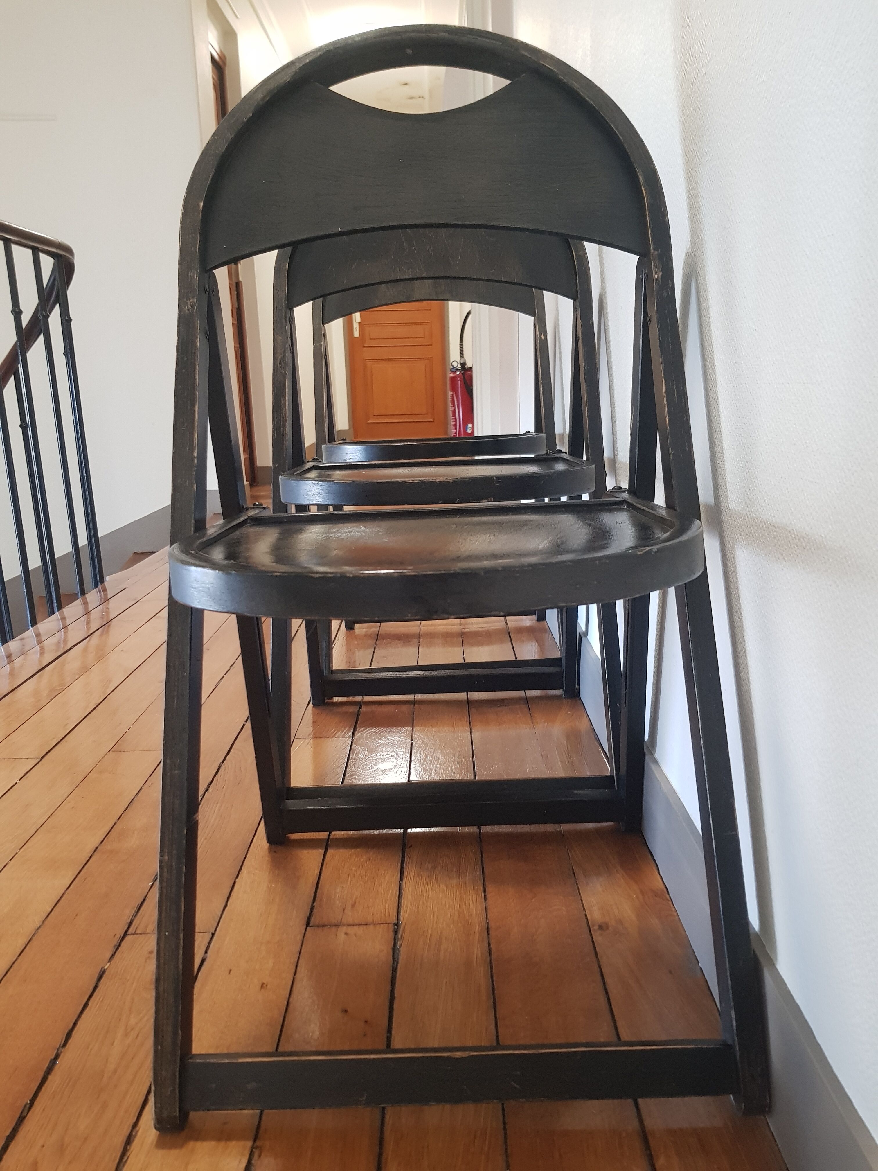 Lot of 3 folding chairs tunaet b751