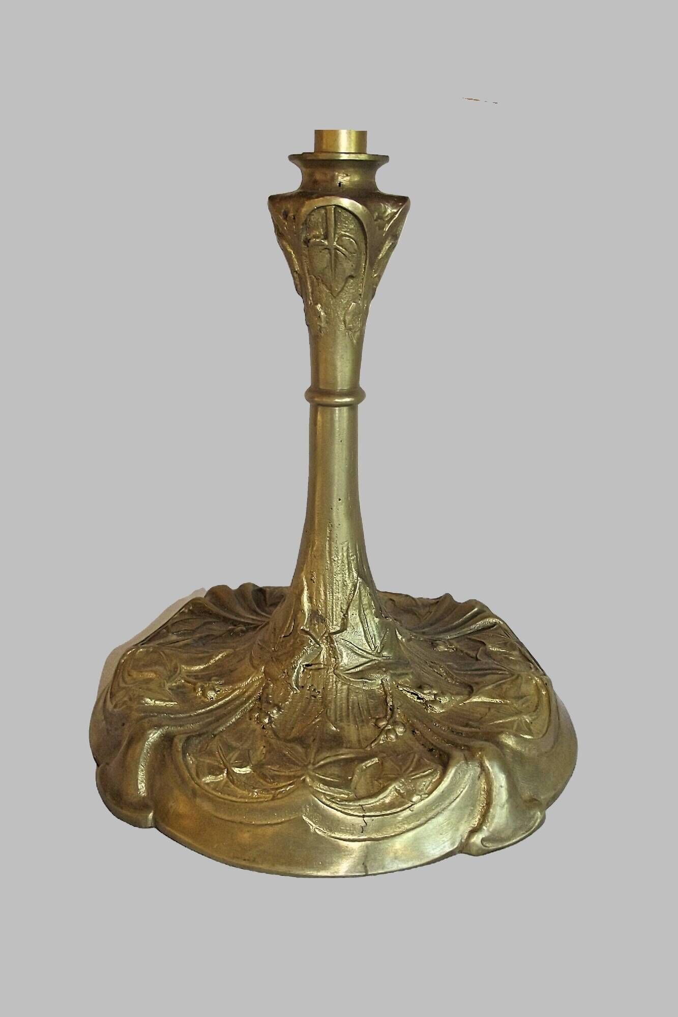 Art Nouveau style lamp