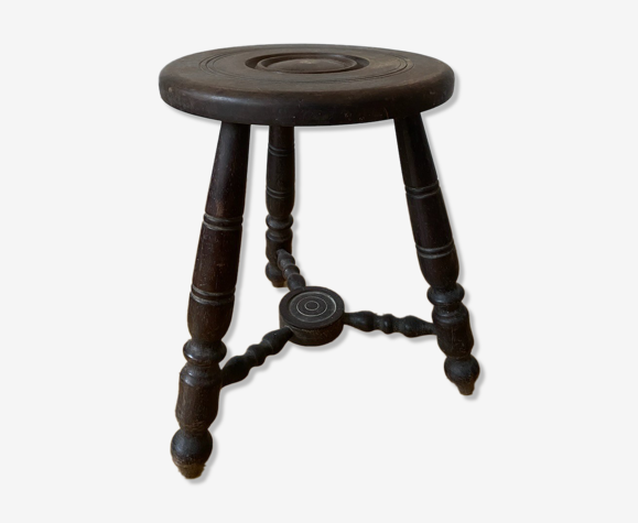 Tabouret tripode en bois tourné