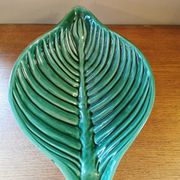 Coupe vintage en barbotine forme feuille