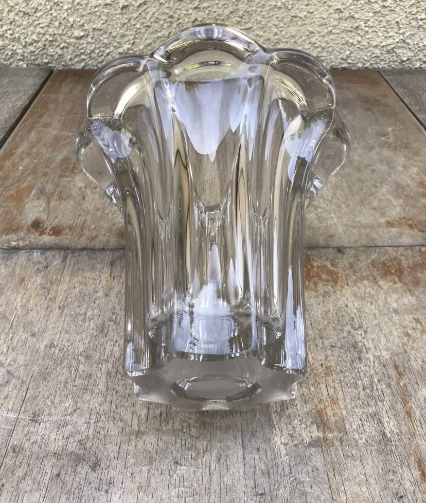 Vintage 1970s Crystal Molded Flower Vase