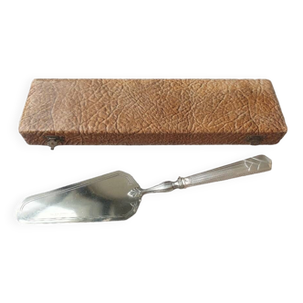 silver pie server