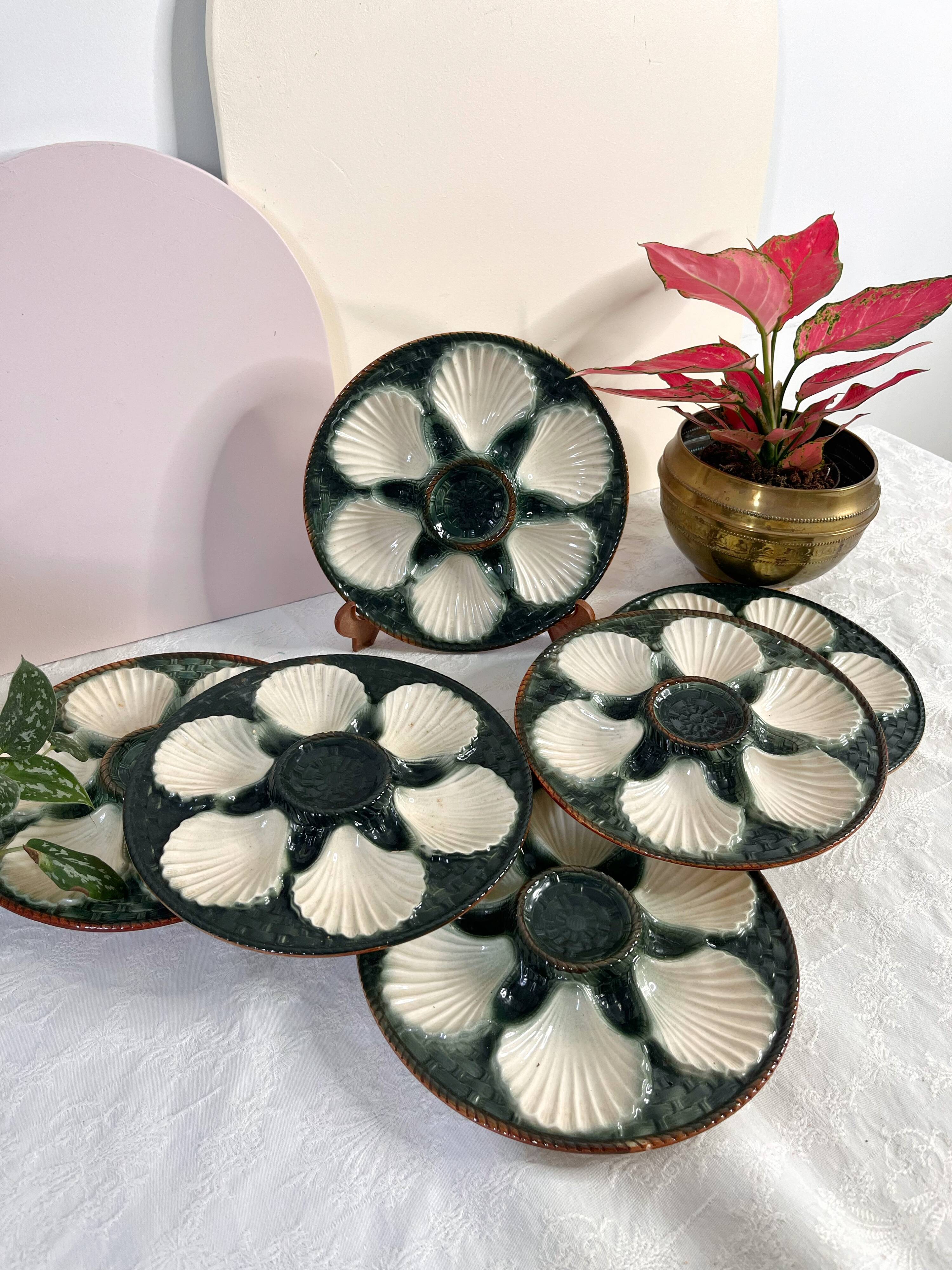 Green and white slip oyster plates