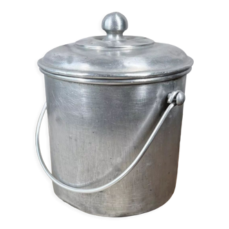 Aluminum pot