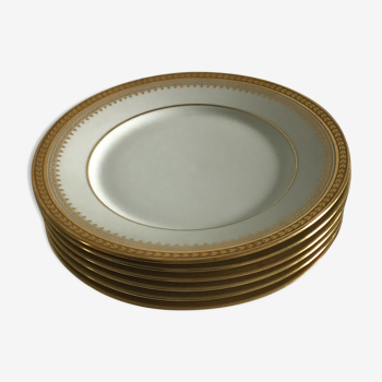 6 flat porcelain plates