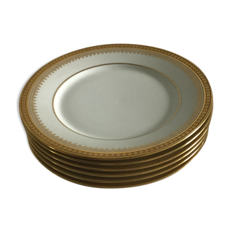 6 flat porcelain plates