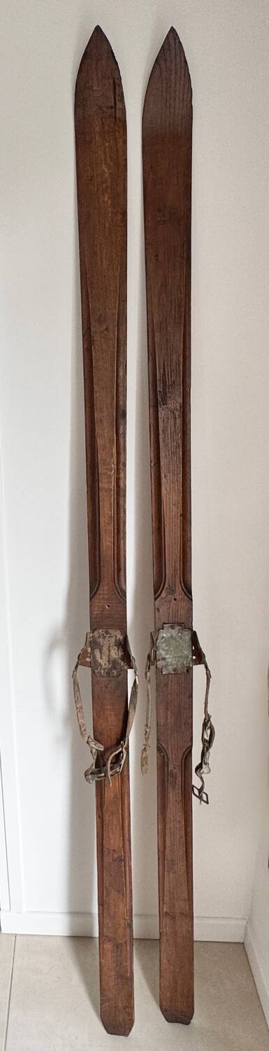Old vintage wooden ski