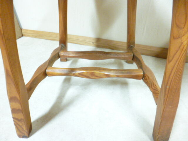 Lot of 4 1970 cottage style pine chairs