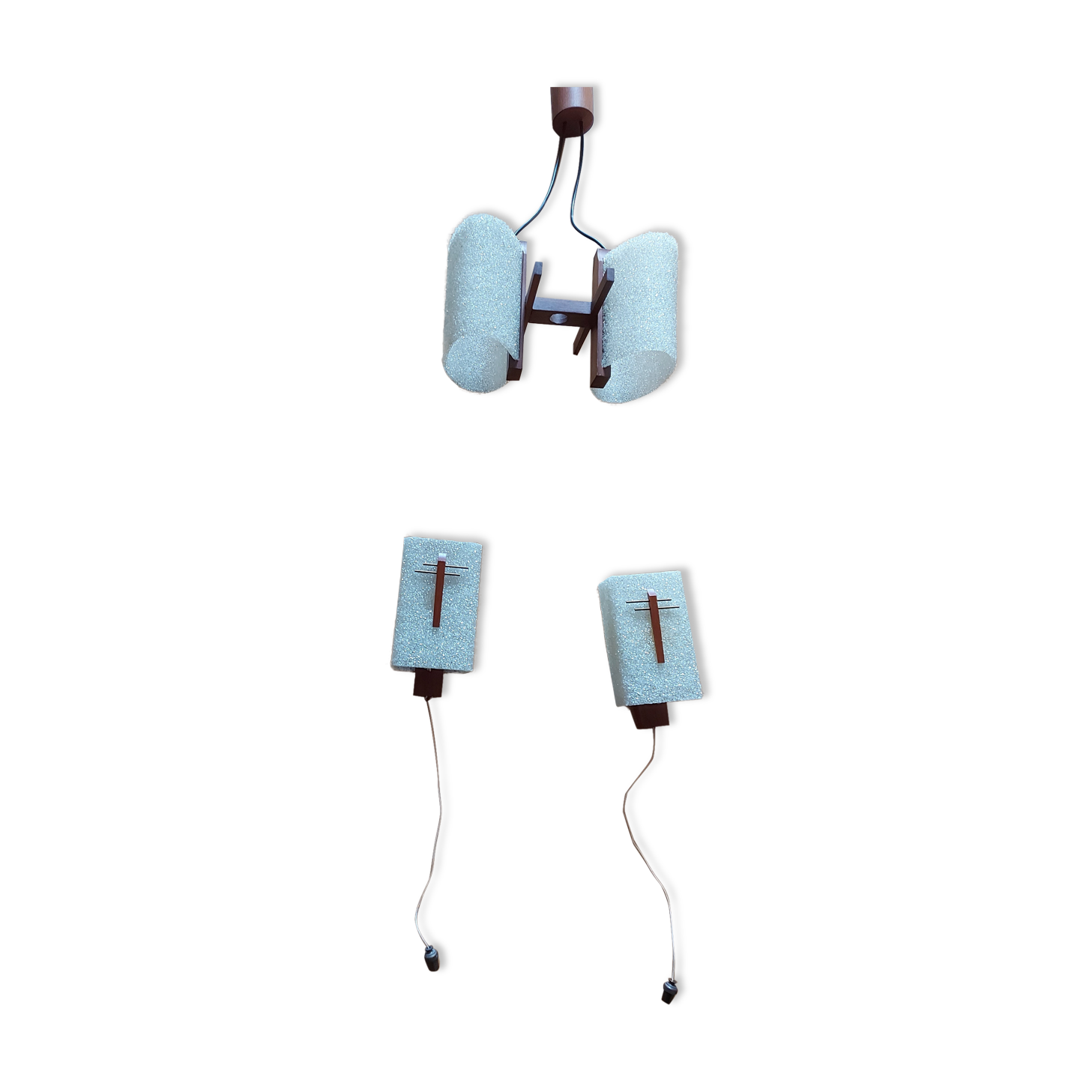 Scandinavian suspension with its two wall light