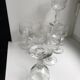 Ensemble de 8 verres à pied en verre moulé années 30 début XXème