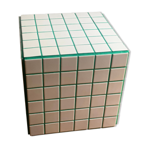 Table d'appoint cube