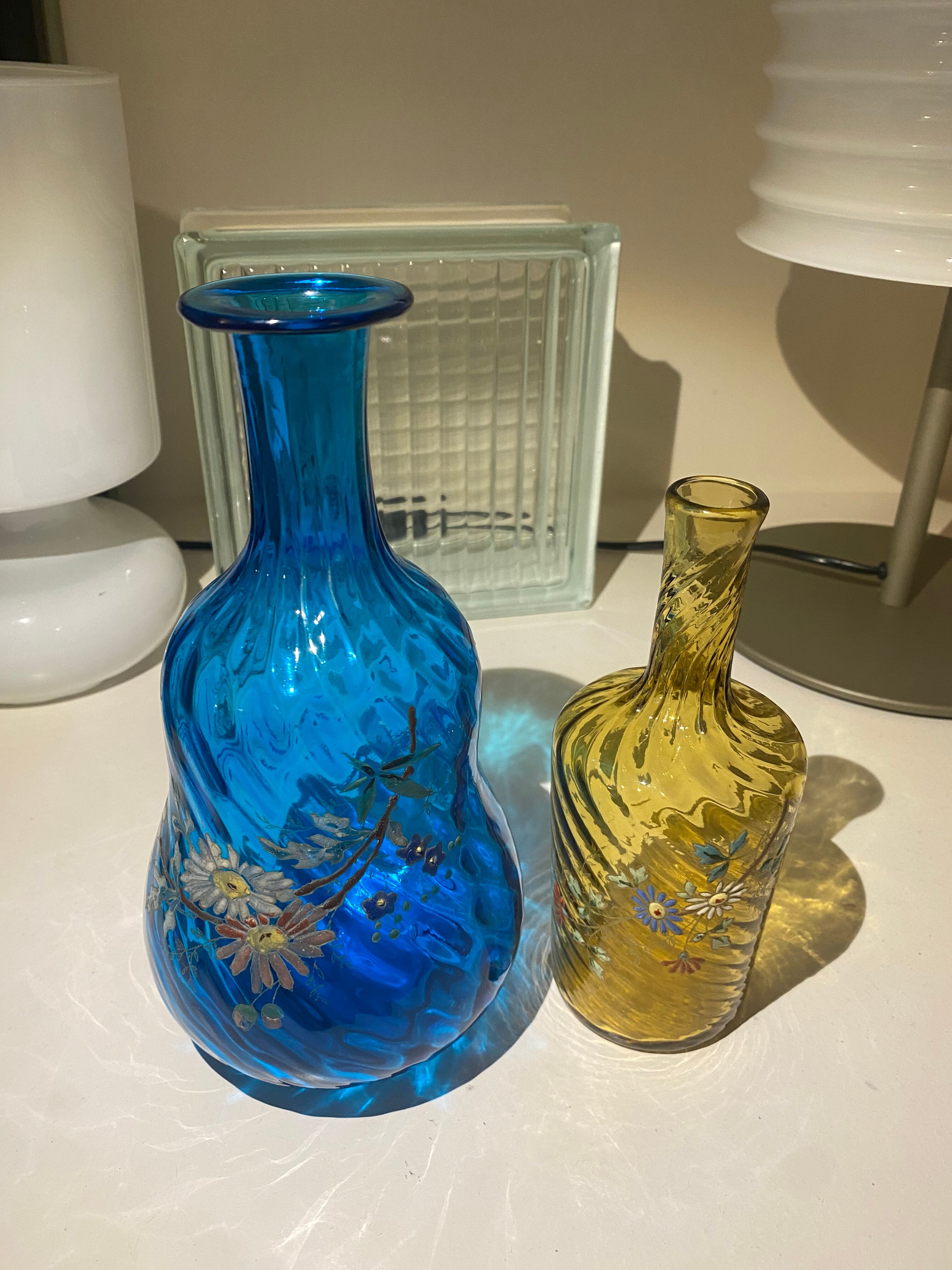 2 painted and enamelled turned glass bottles Napoleon III 3