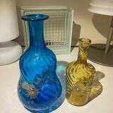 2 bouteilles en verre tourné peint et émaillé Napoleon III 3