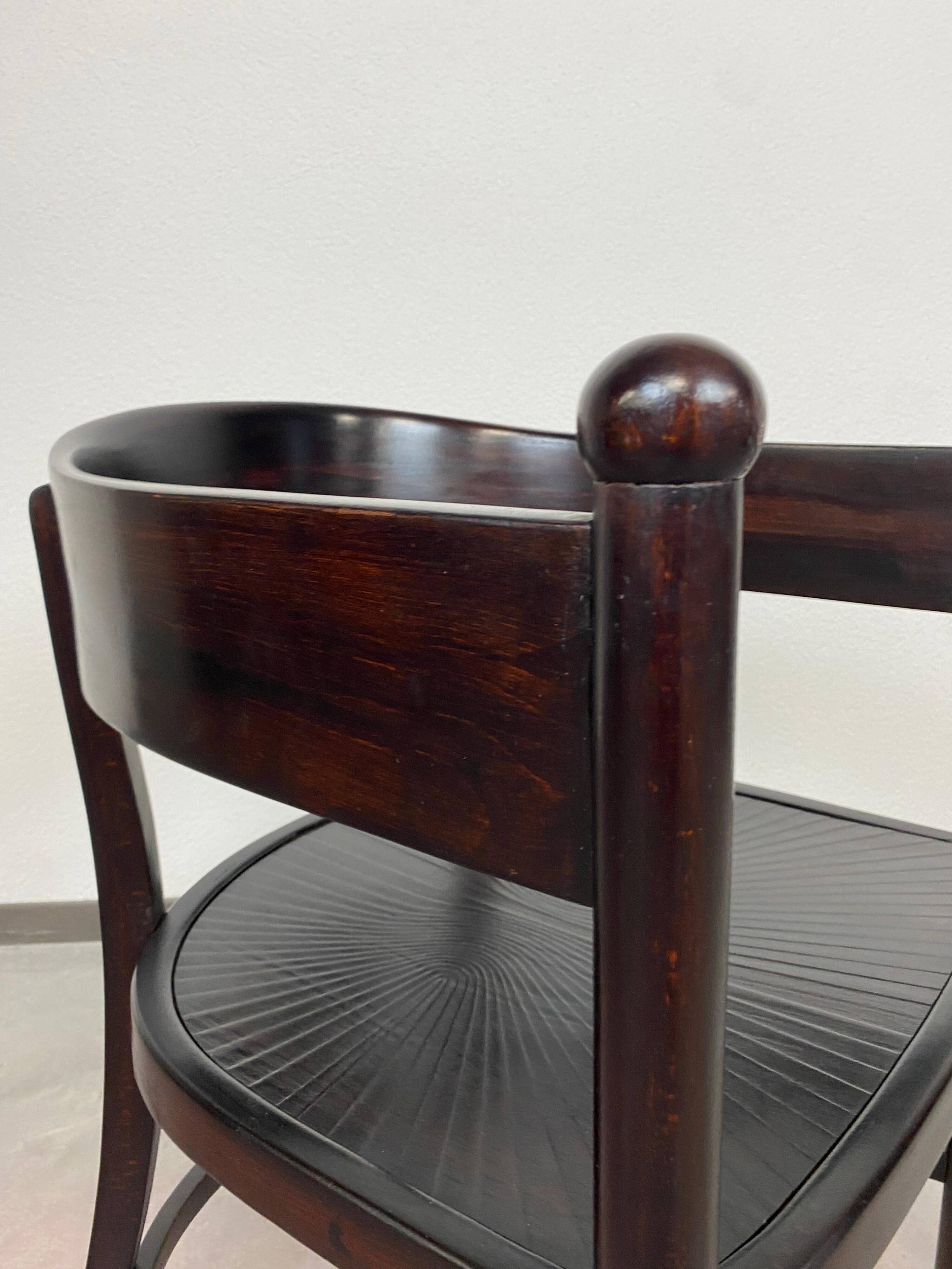 Large armchair of the Secession no.6549 by Josef Hoffmann for Thonet