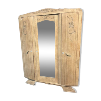 Art Deco cabinet