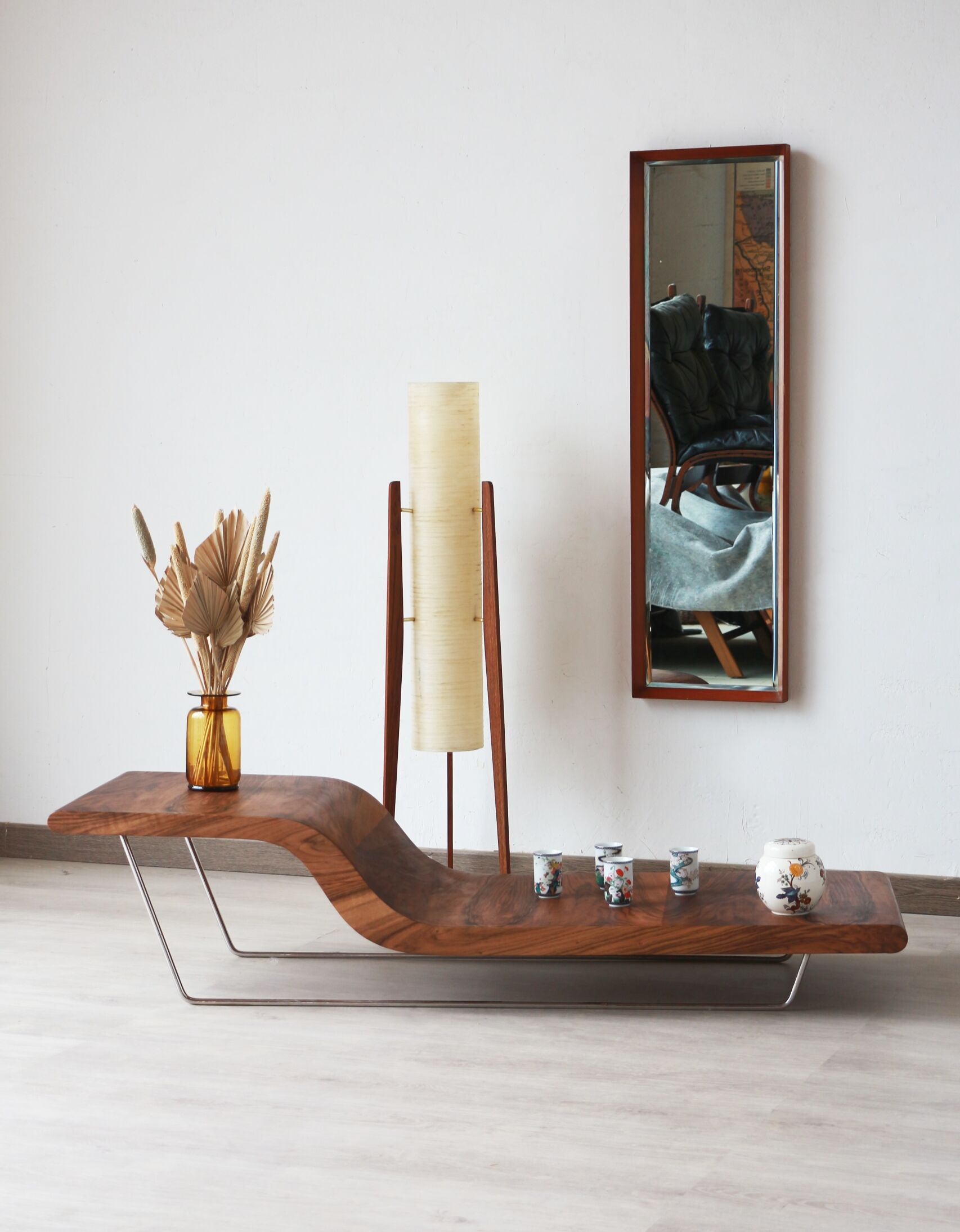 Design coffee table - Walnut