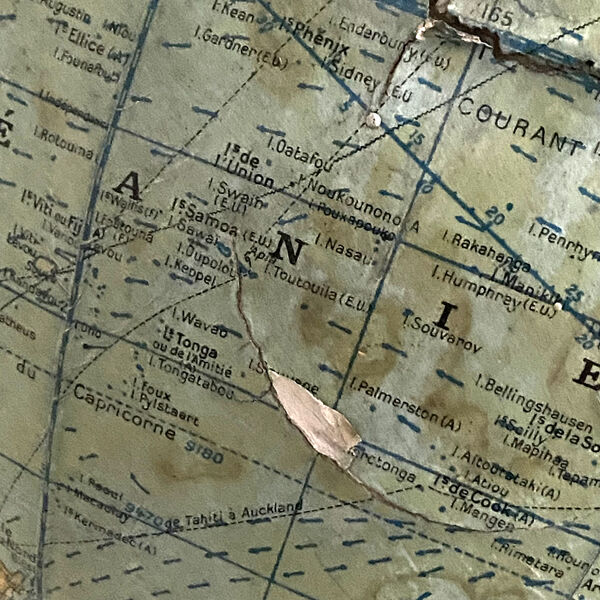 Globe terrestre G.Thomas circa 1940