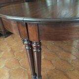 Antique round table