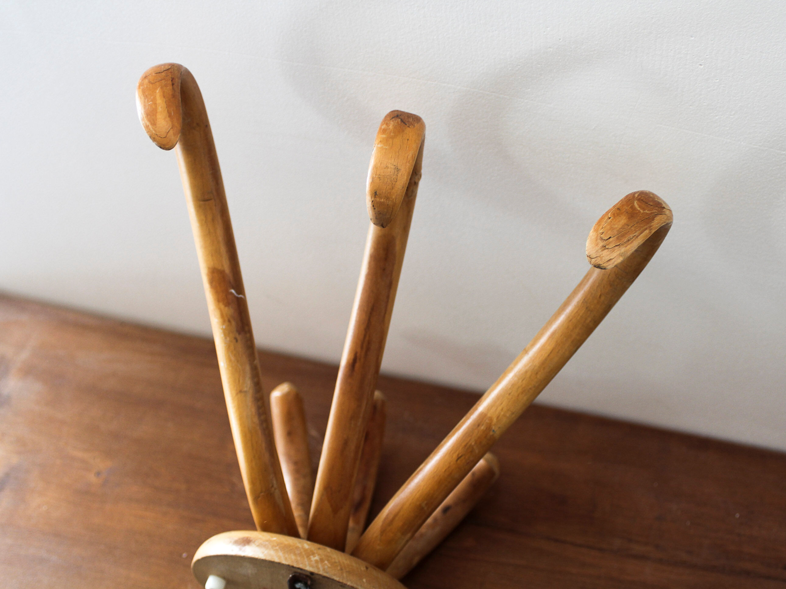 Vintage 3-spoke curved wood hook