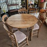 Country table and chairs