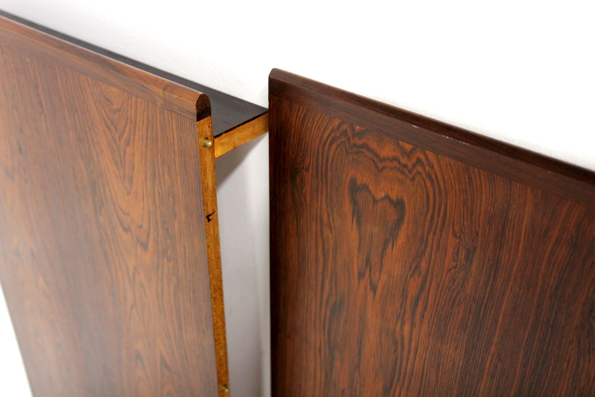 Scandinavian dining table in rosewood, Rosengren, Denmark.