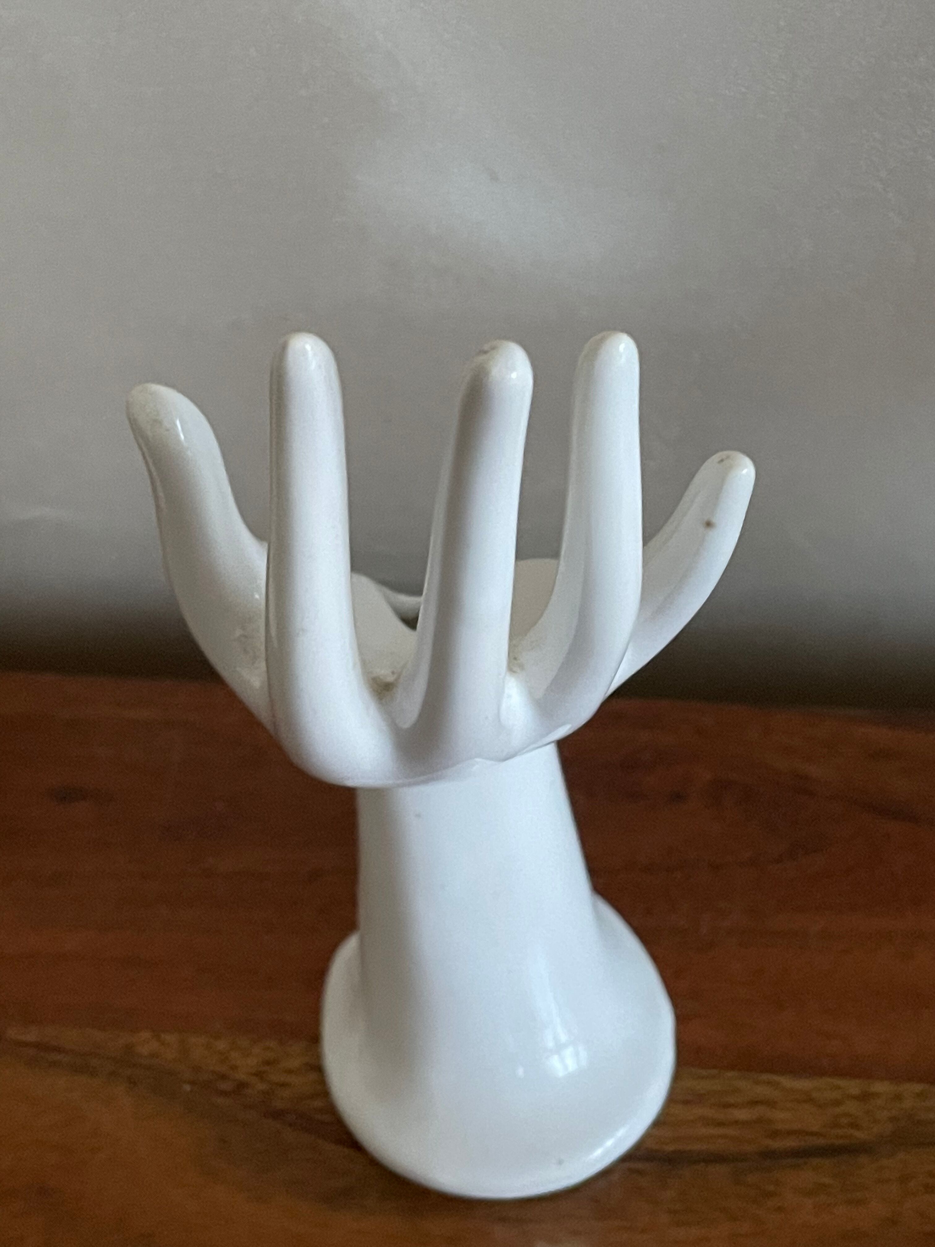 Ceramic hand baguier