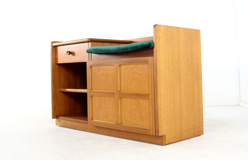 Parker Knoll gossip bench - fully restored