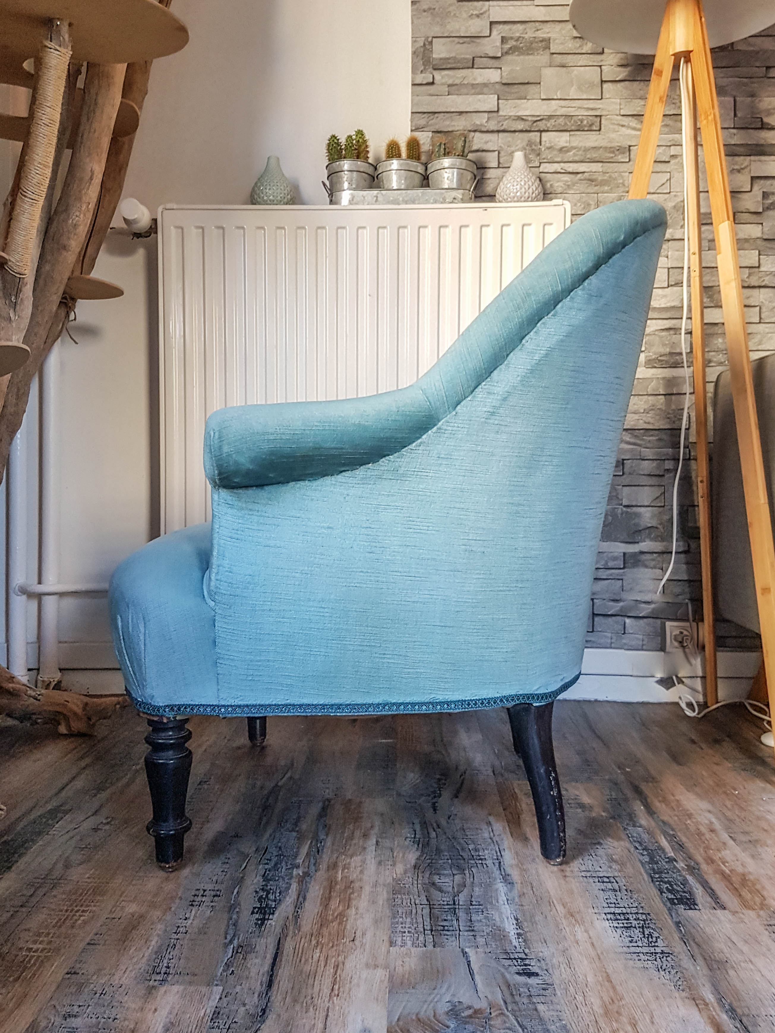 Vintage toad armchair blue velvet 70s