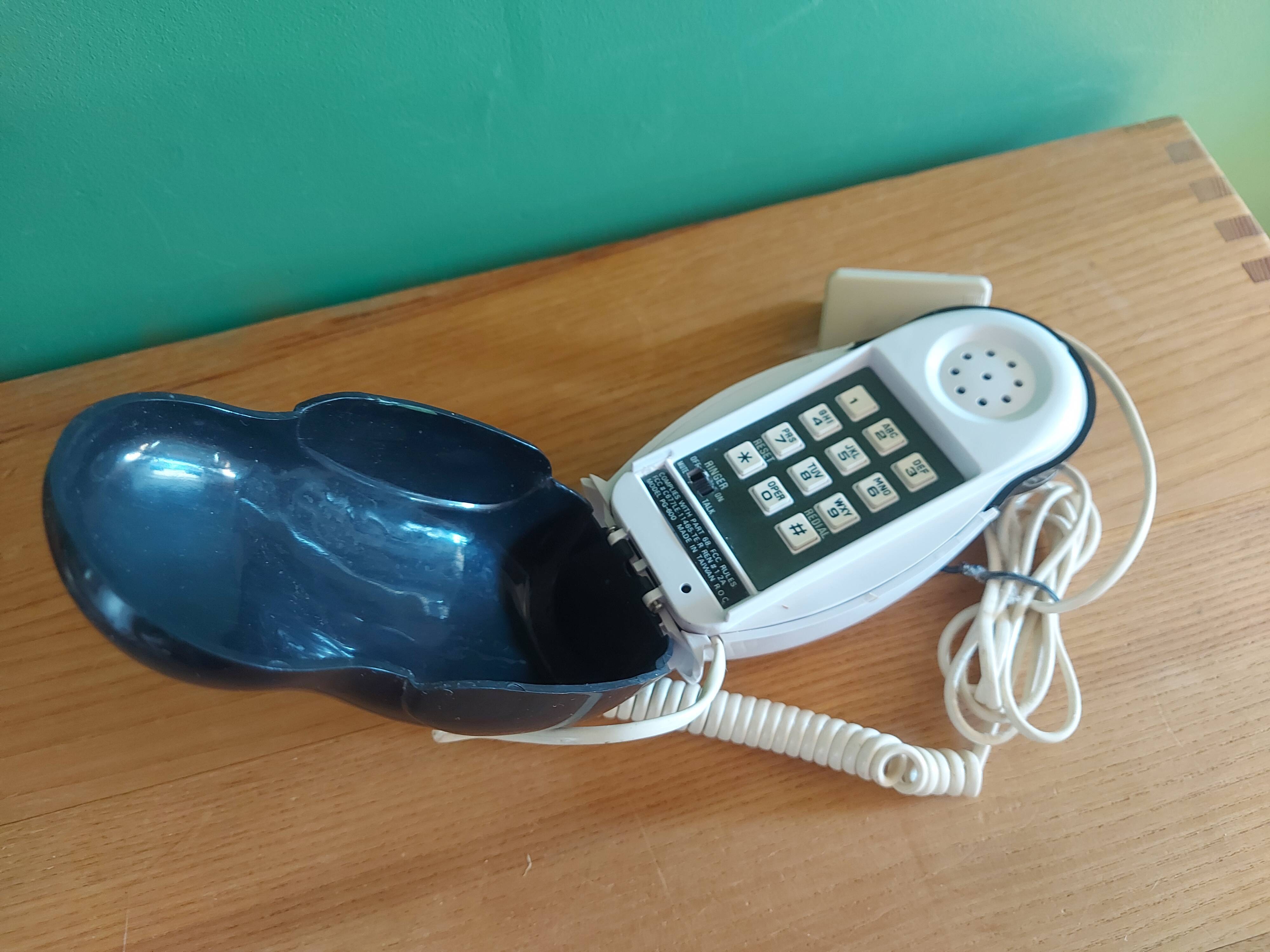 80's Penguin Phone