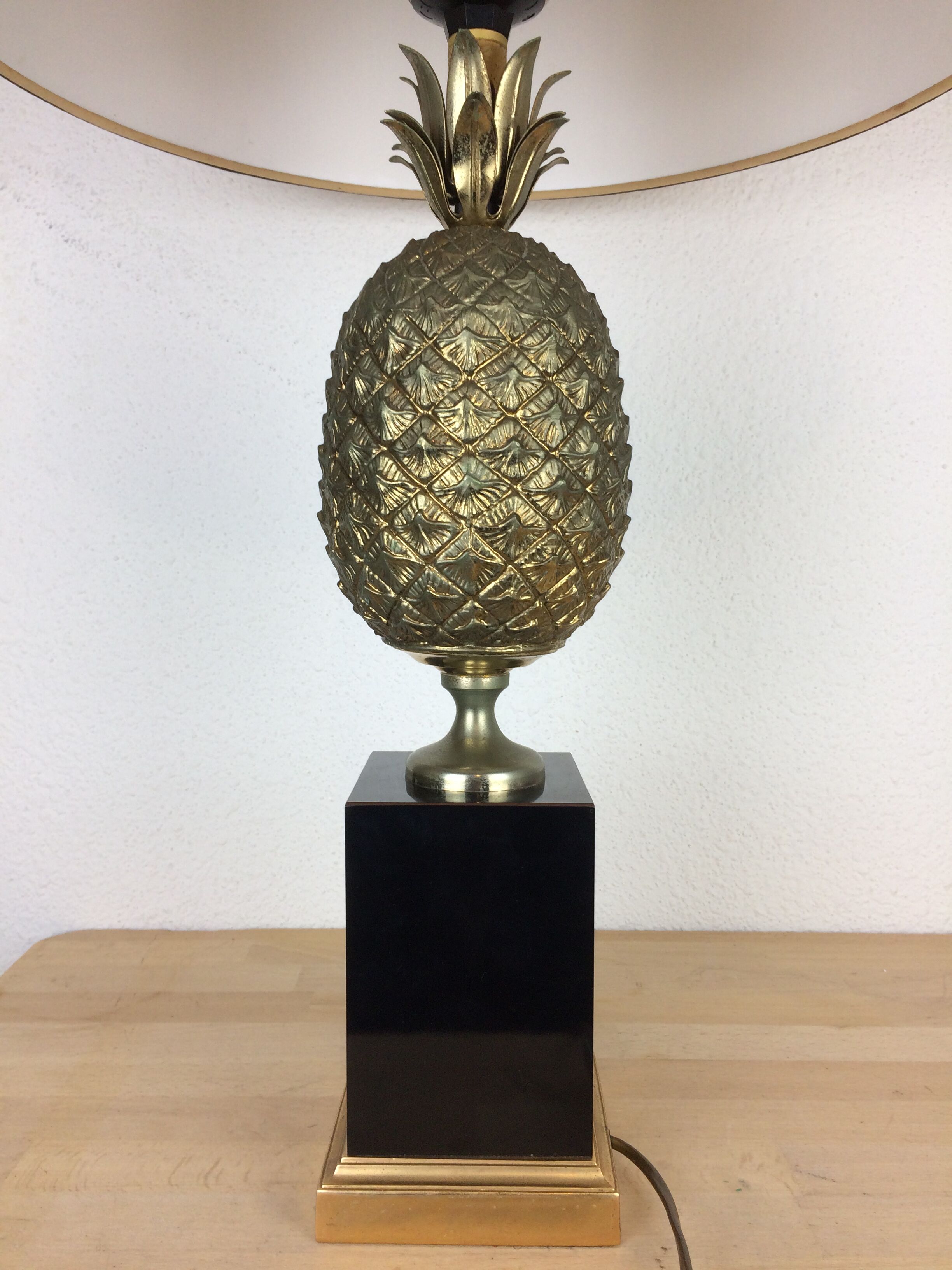 Golden pineapple lamp house Le Dauphin 70s