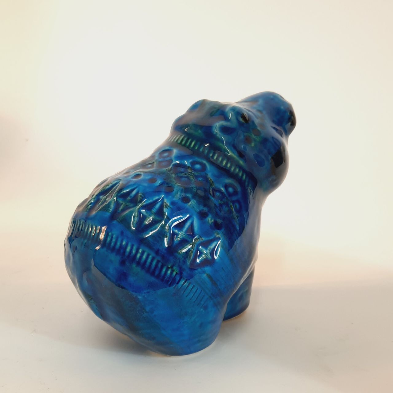 Vintage hippo statue, design Aldo Londi for Bitossi, Rimini blue series.