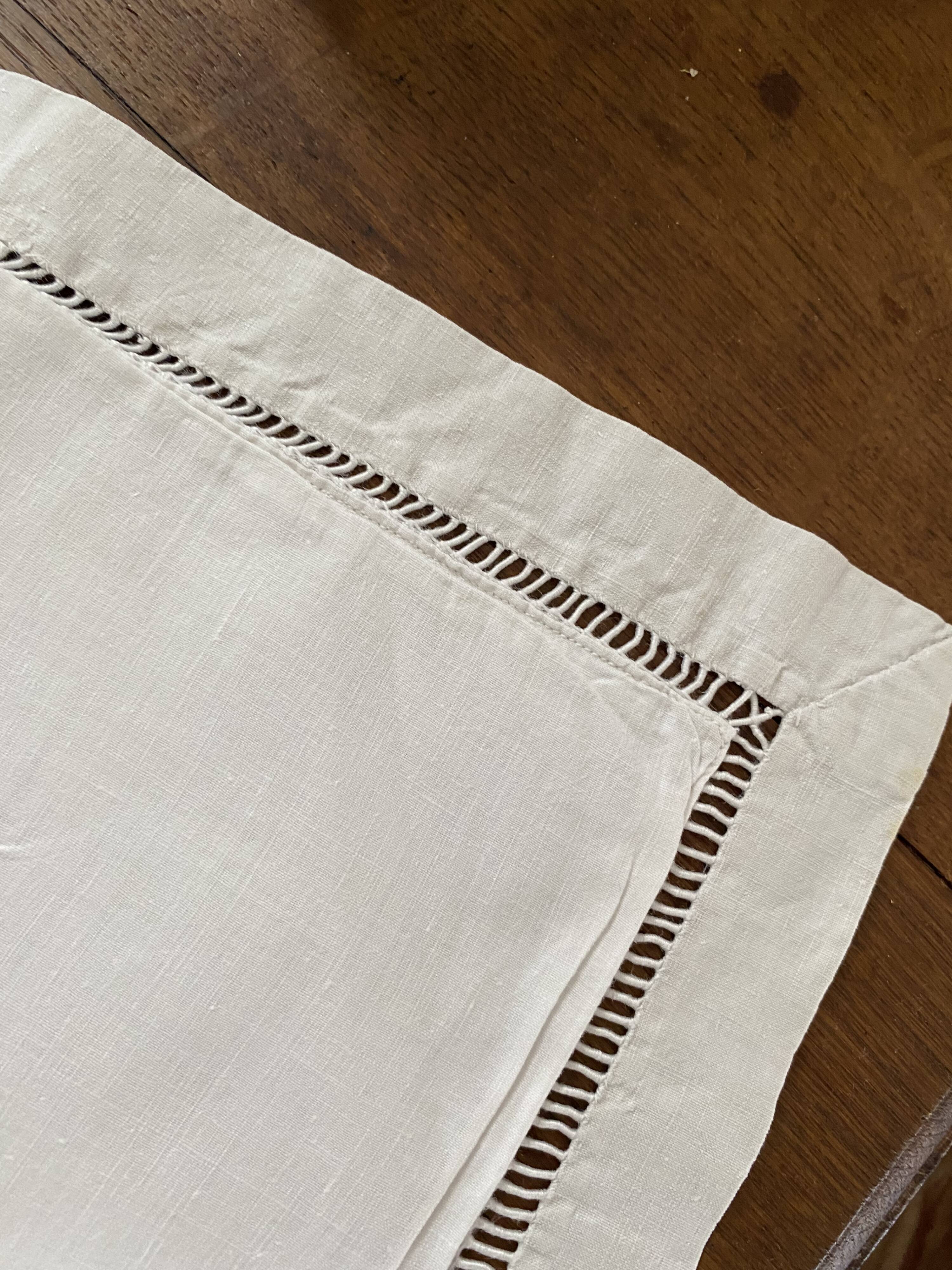 Cotton pillowcase with monogram MR