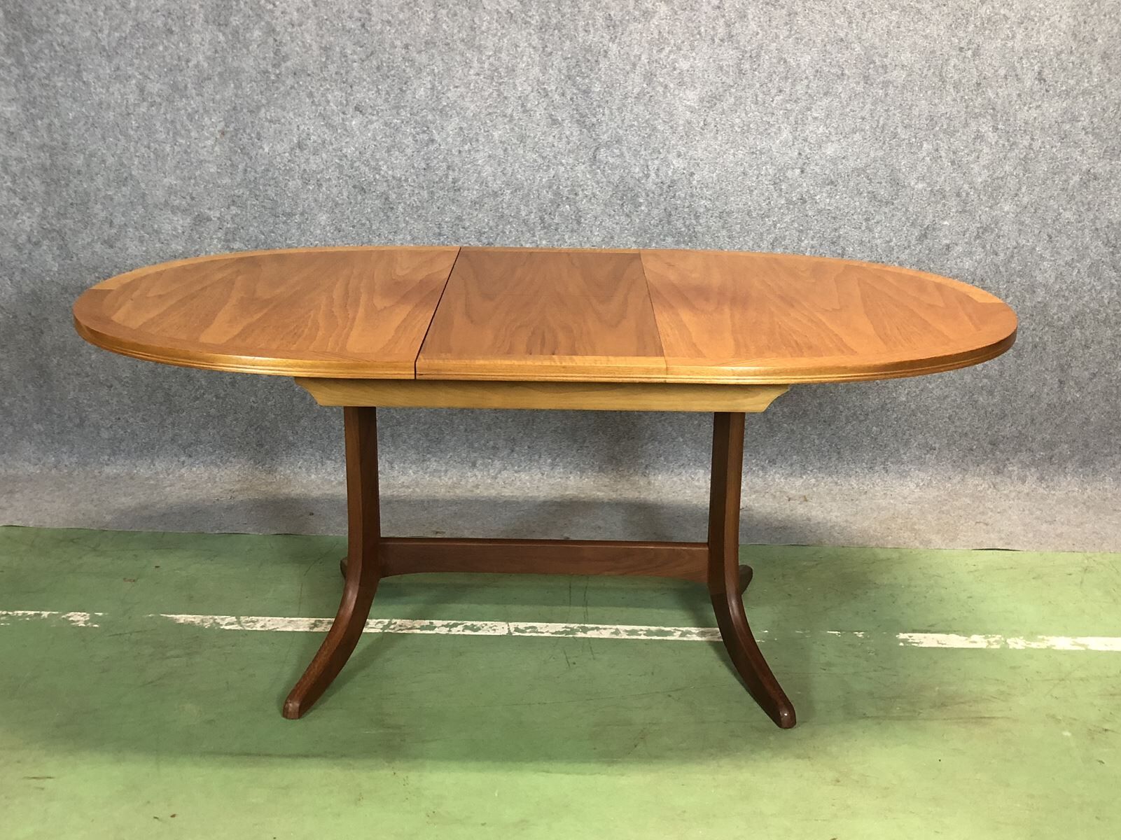 Scandinavian style teak table - 70s