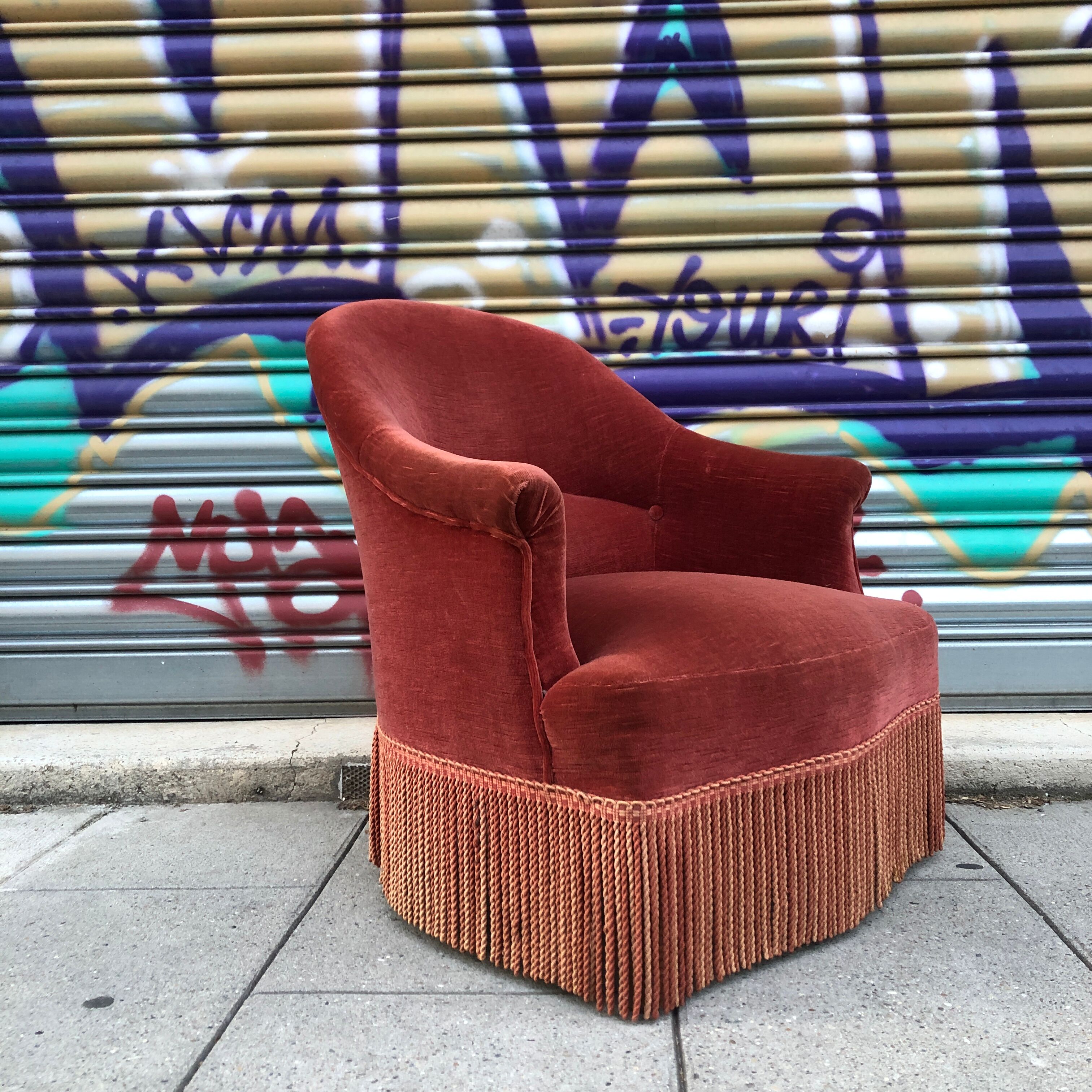 Toad armchair
