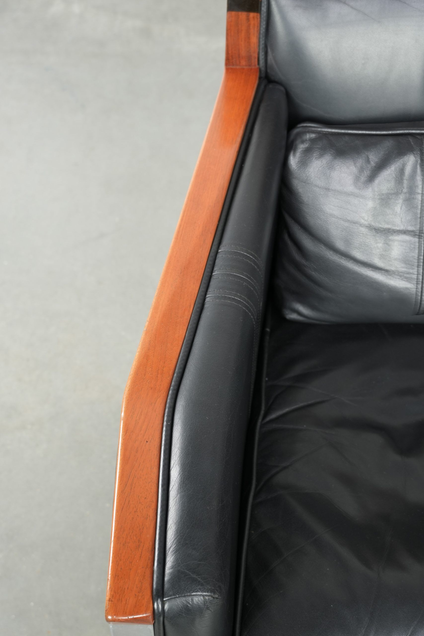 Black leather Art Deco design armchair in good condition