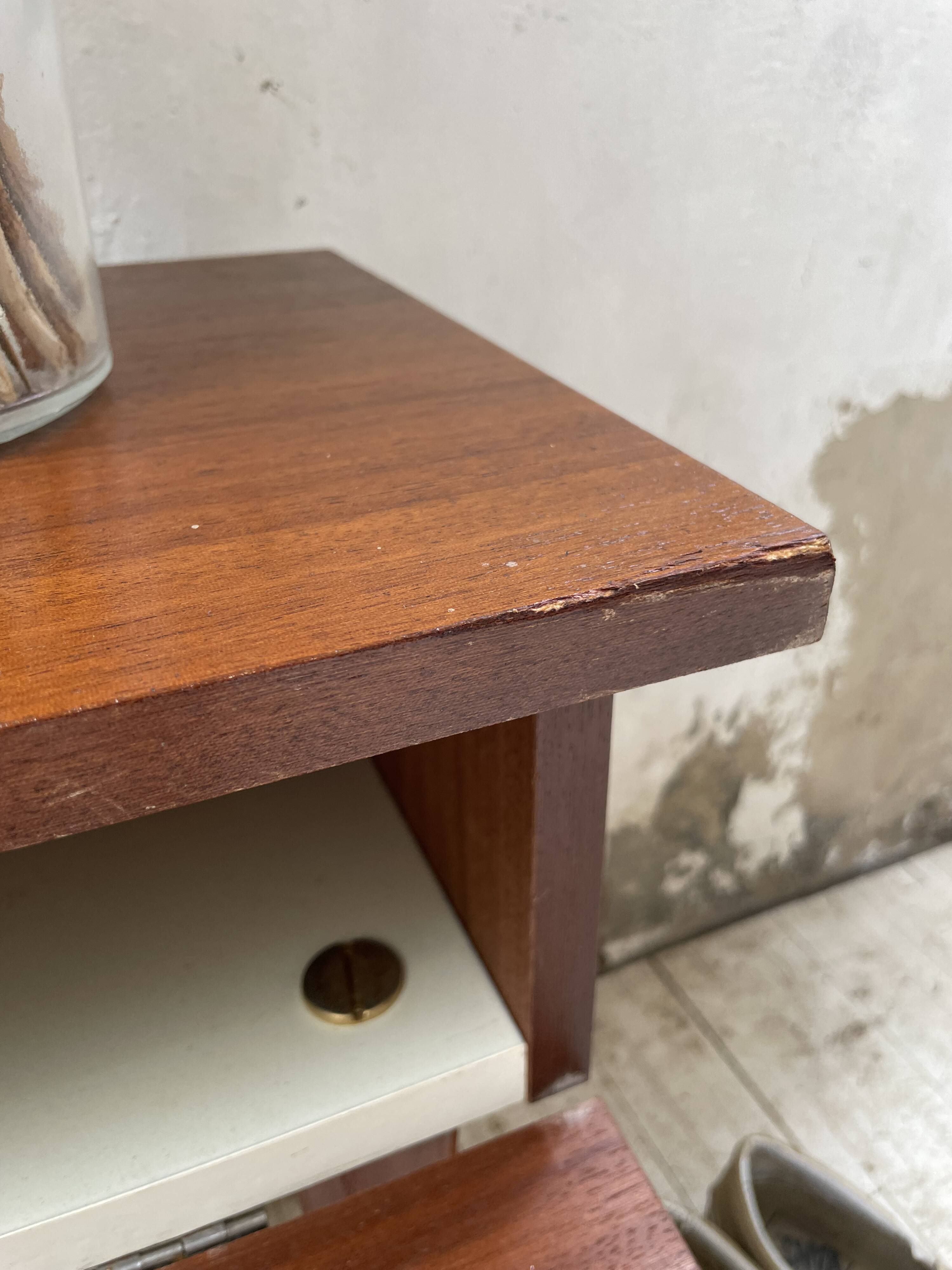 Vintage mahogany veneer bedside table