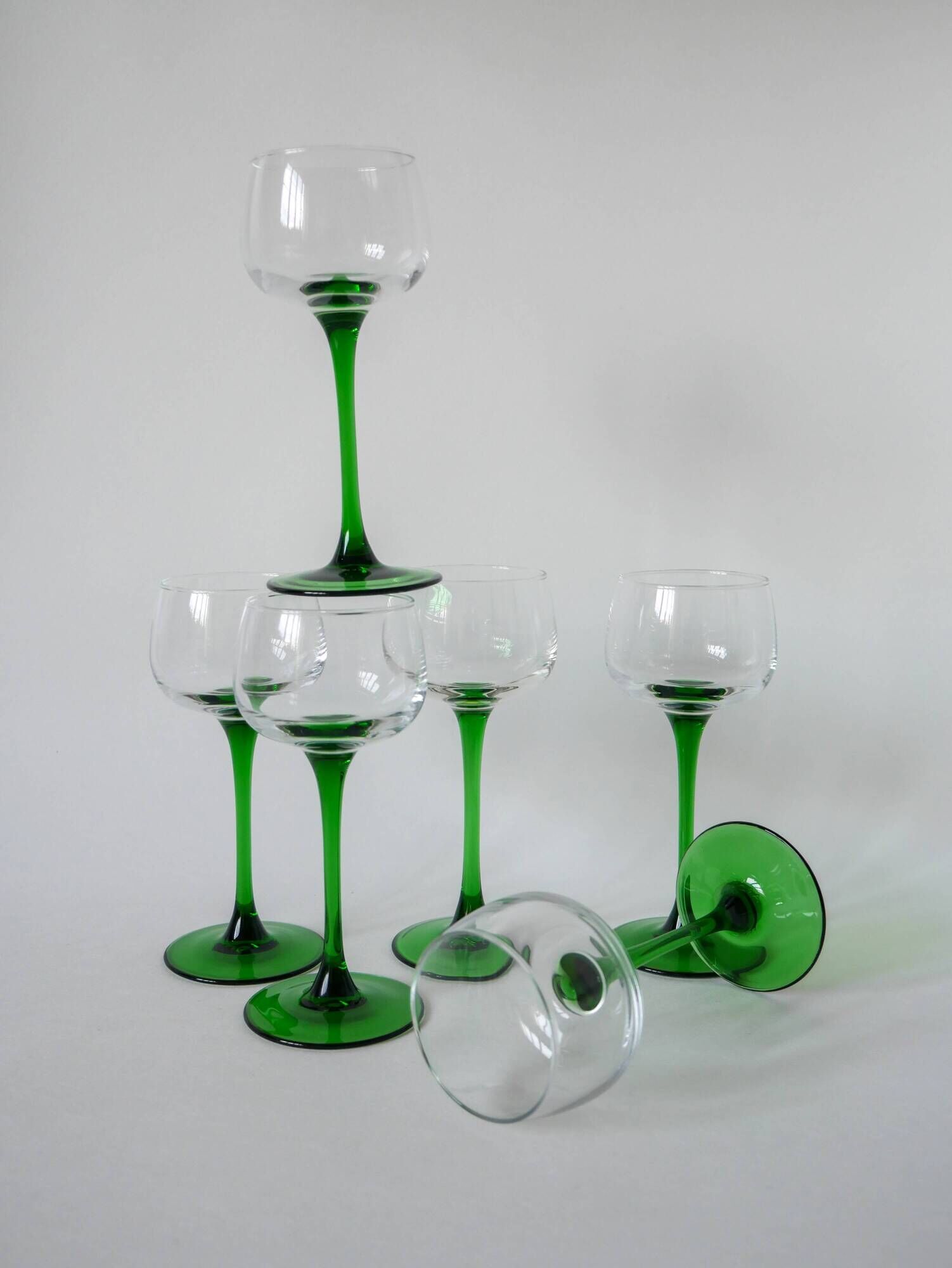 set of 6 green stemmed glasses Made in France Luminarc 1970