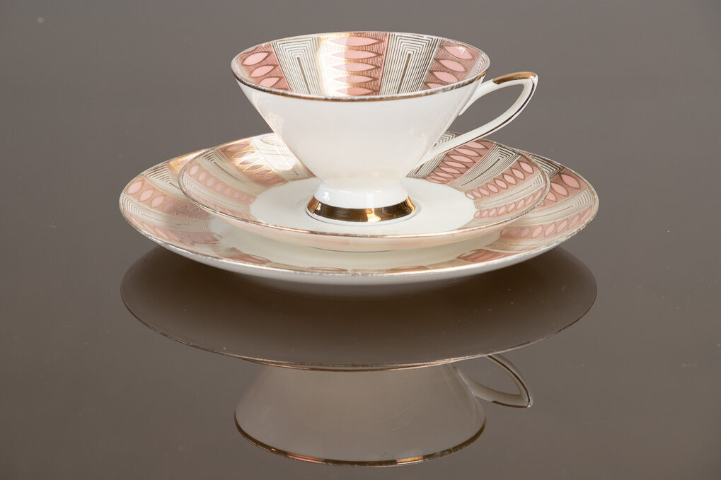 Cup and saucer set in bavaria 1950 porcelain