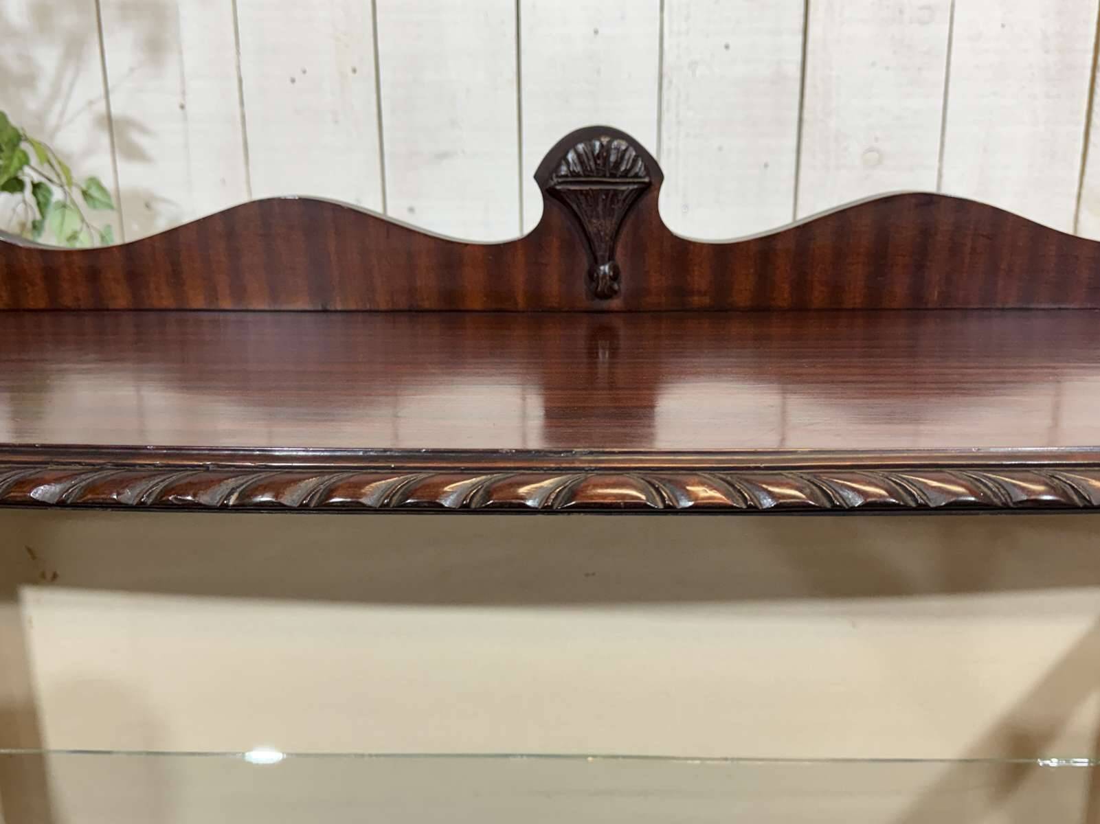 1930s English display cabinet in mahogany