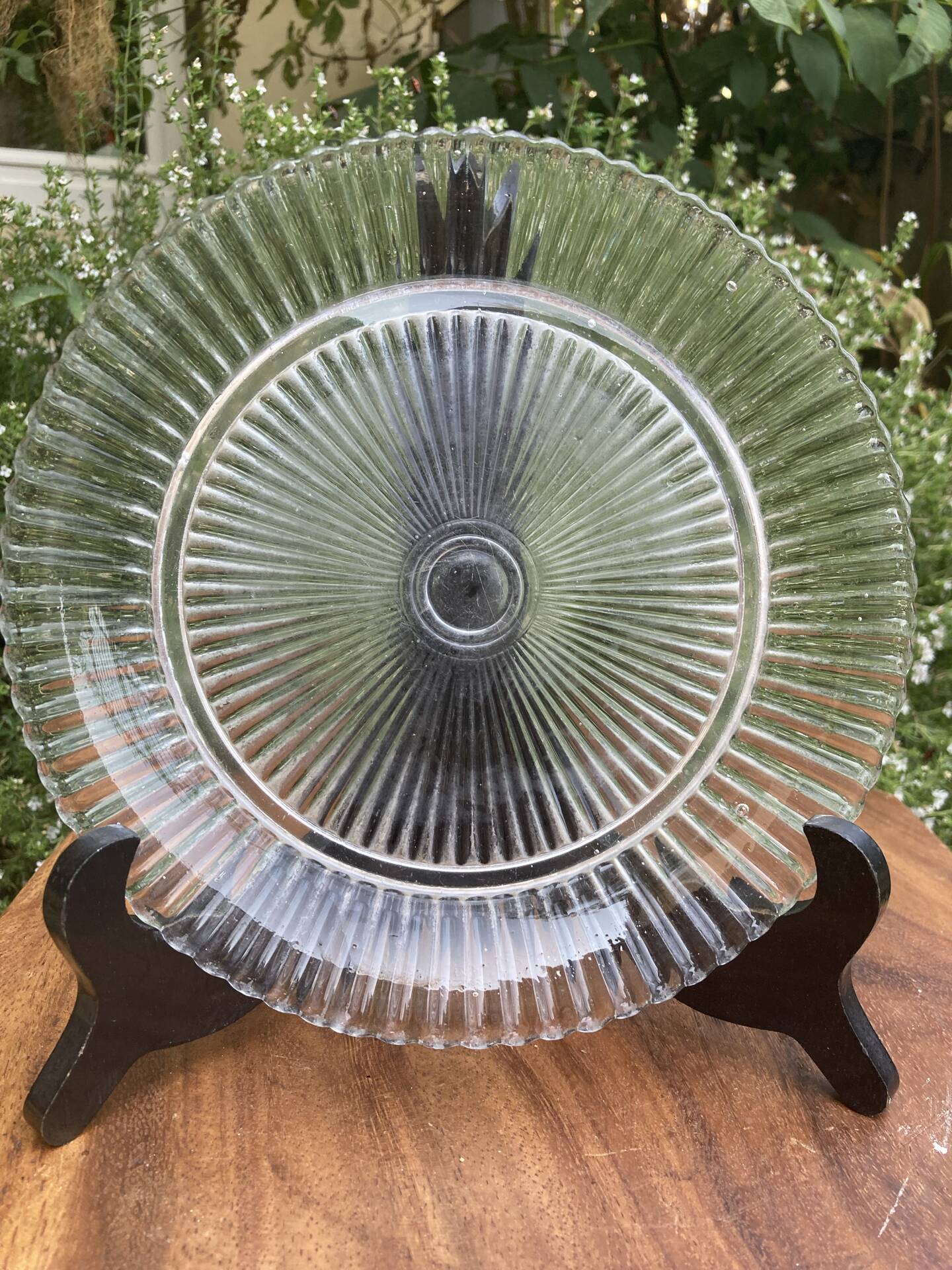 Pressed and moulded glass cheese dome